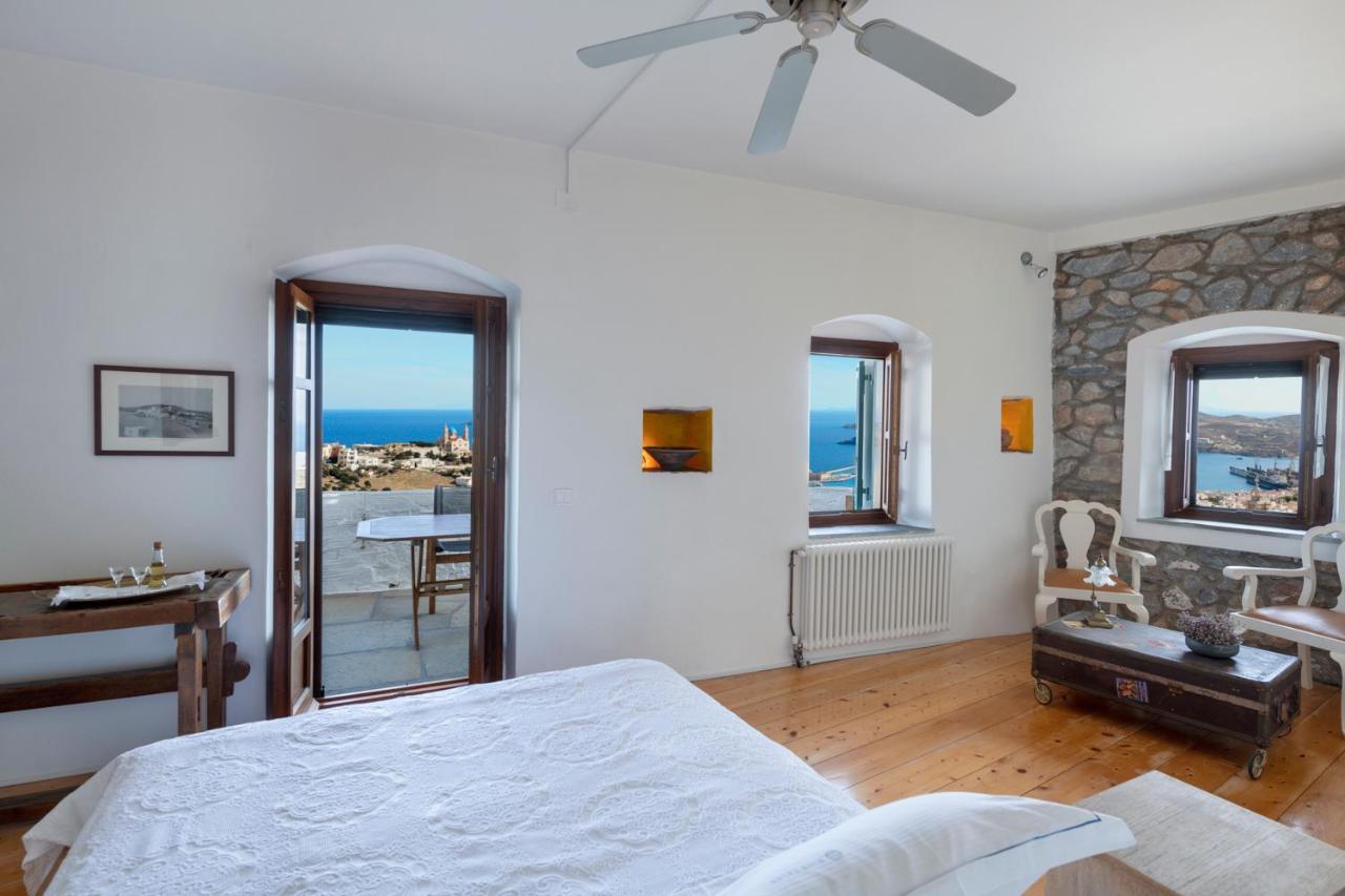 Hotel Wind Tales Ermoupoli Esterno foto