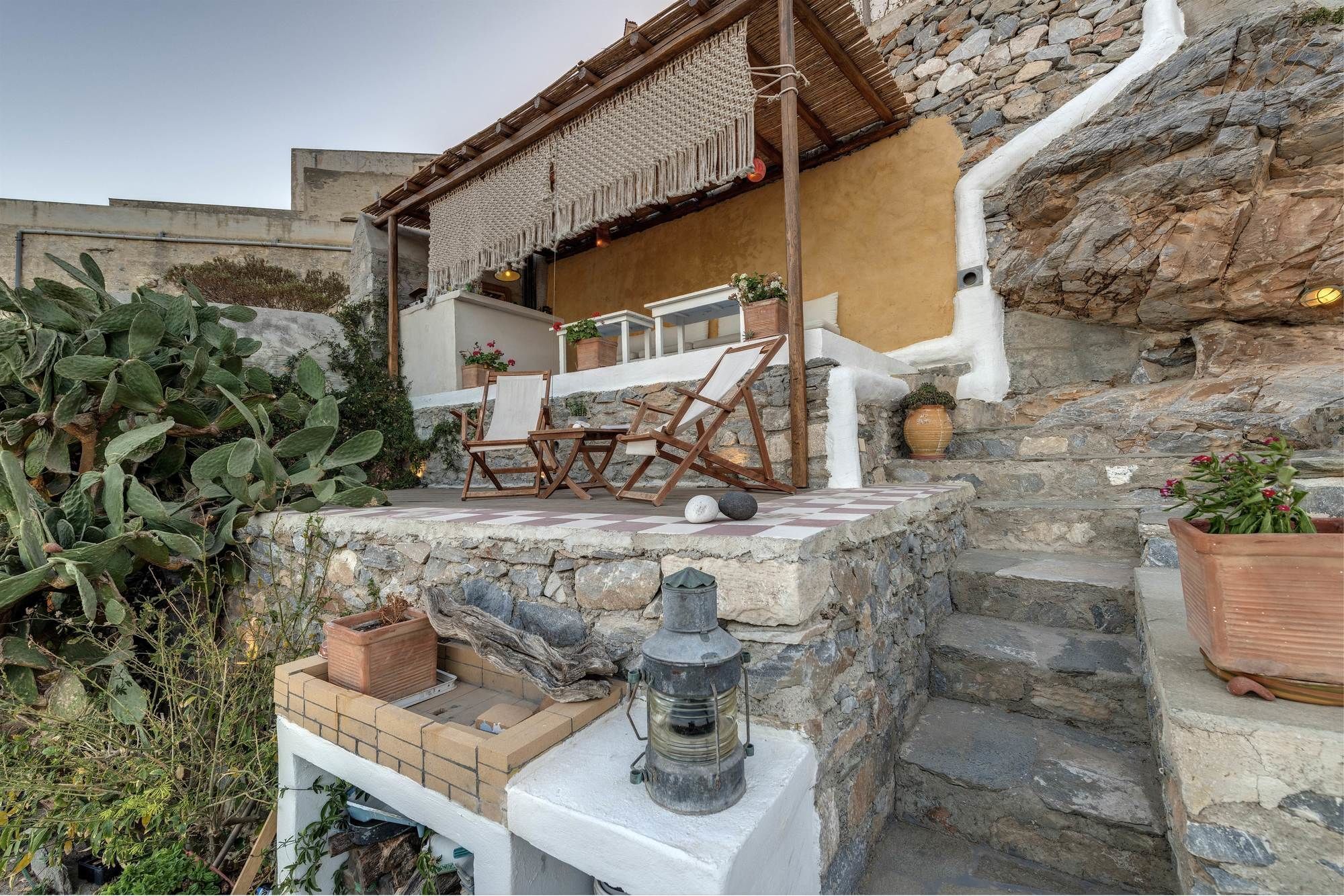 Hotel Wind Tales Ermoupoli Esterno foto